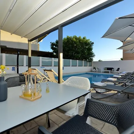 Teco Mit Pool شقة