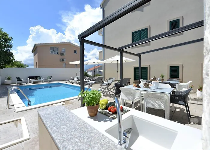 Appartamento Teco Mit Pool