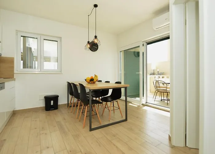 Teco Mit Pool Appartamento Traù