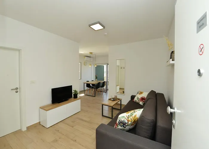 Appartamento Teco Mit Pool