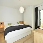 Teco Mit Pool Trogir
