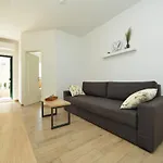 Teco Mit Pool Apartman Trogir