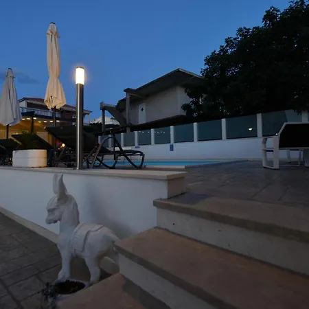 Teco Mit Pool Apartamento