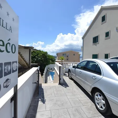 Teco Mit Pool Traù