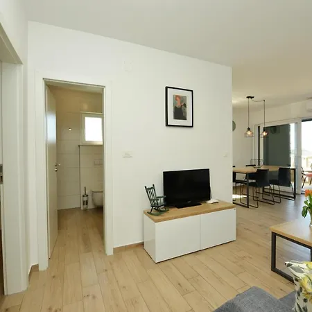 Teco Mit Pool Apartment