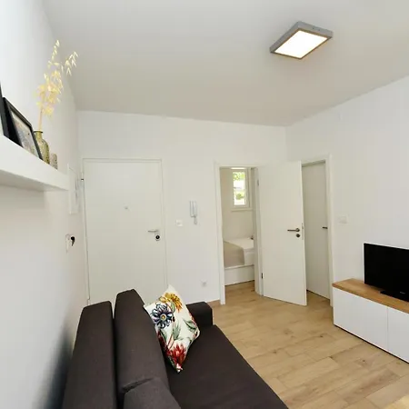 Apartment Teco Mit Pool Trogir