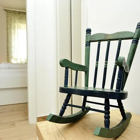 Teco Mit Pool Apartment Trogir