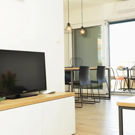 Teco Mit Pool Apartment Trogir