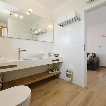 Teco Mit Pool Apartment Trogir