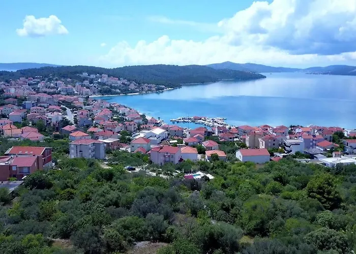 Teco Mit Pool * Trogir