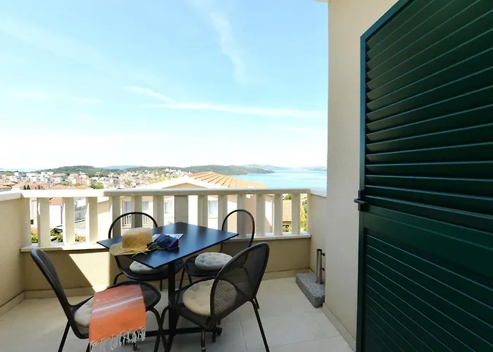 Teco Mit Pool Apartment Trogir