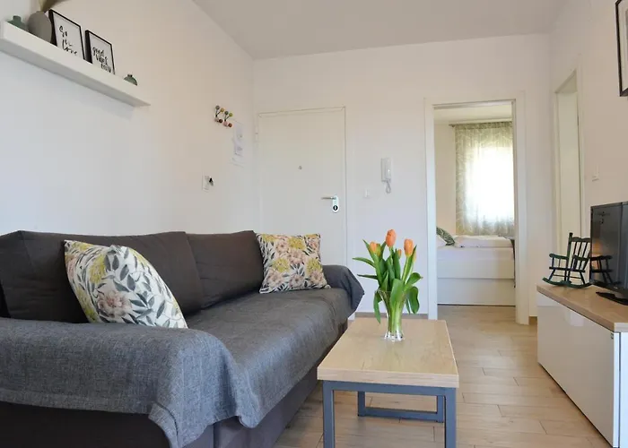 Apartamento Teco Mit Pool Trogir